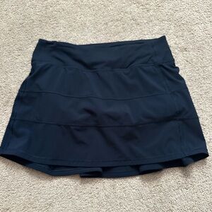 NAVY LULULEMON NAVY EXERCISE SKIRT!!